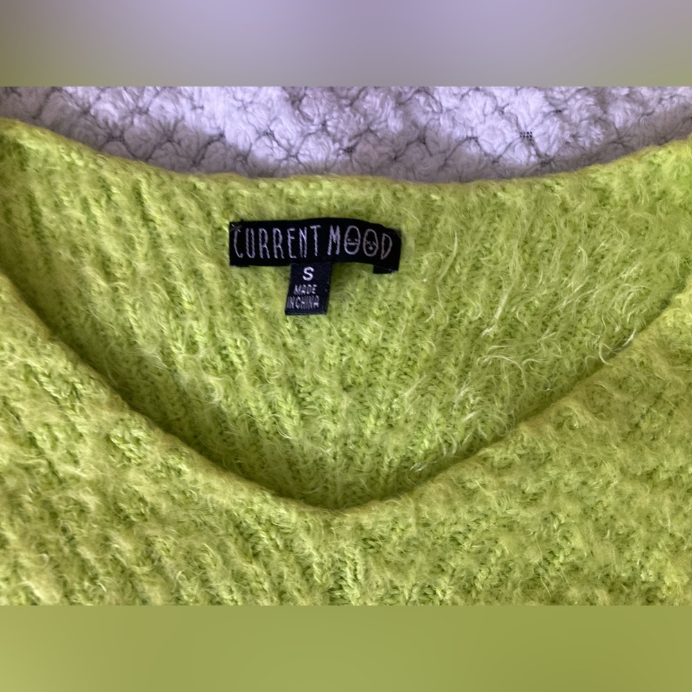 Cropped sweater